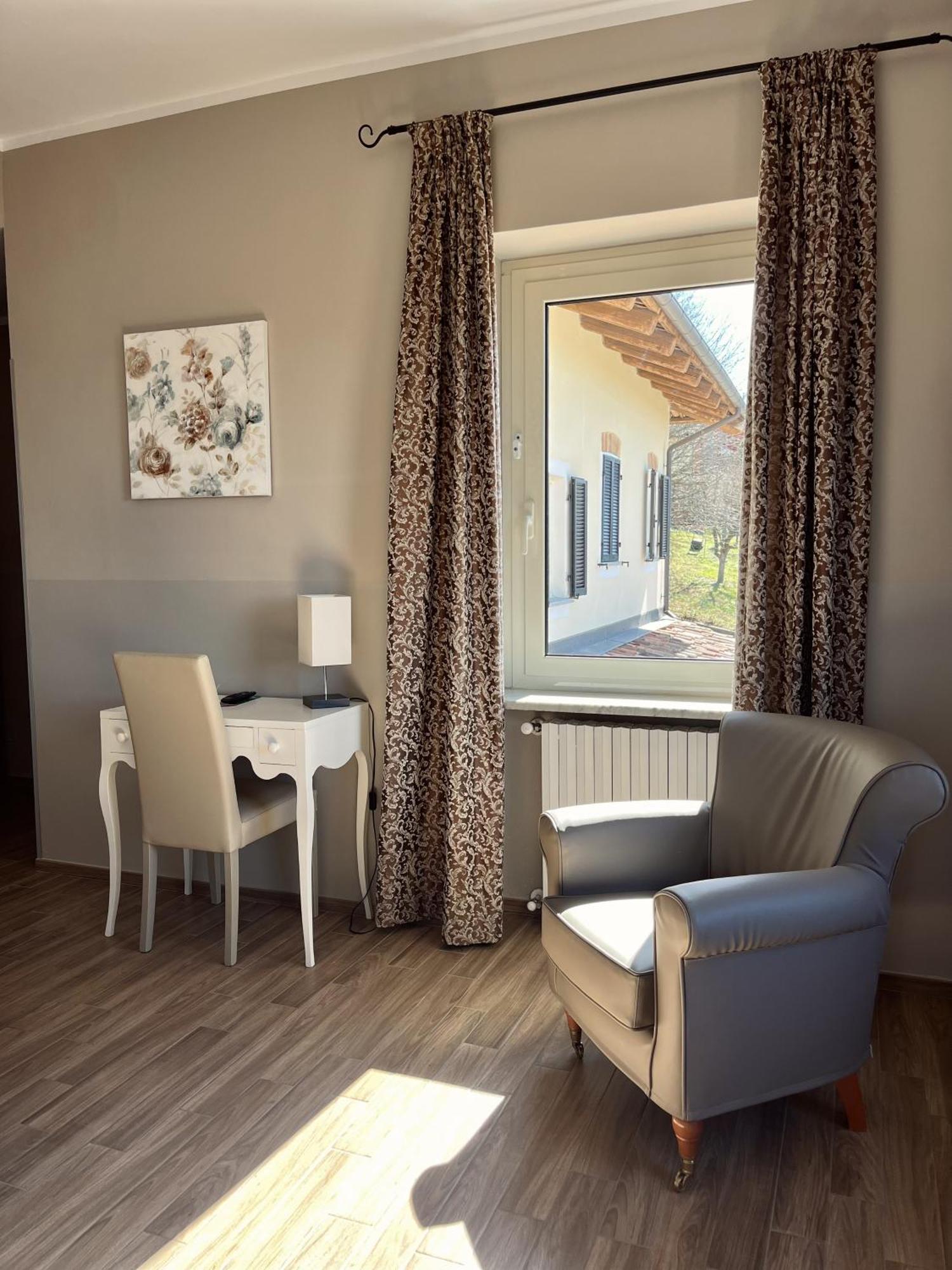 Casa Caimotta Hotel Neive Kültér fotó